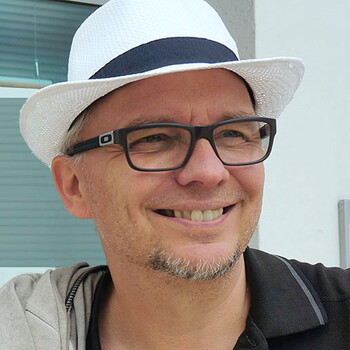 Porträtfoto Thomas Digel